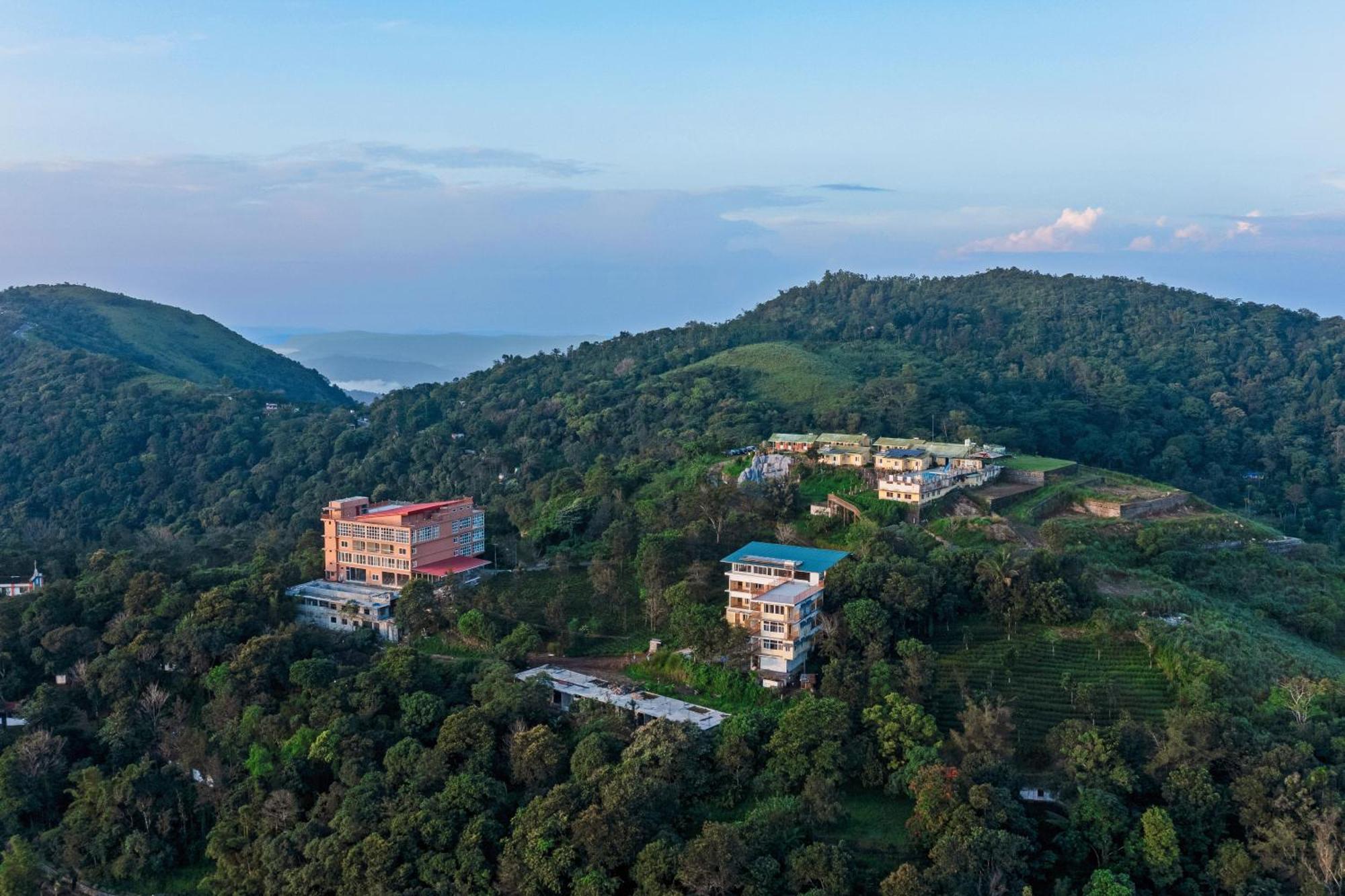 Pagoda Plantation Resort Pīrmed Exterior foto
